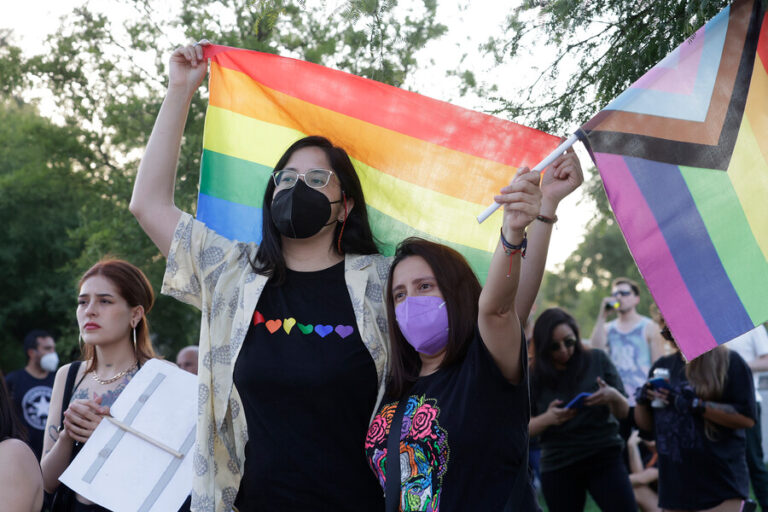 Matrimonio Igualitario: Desde este lunes parejas del mismo sexo pueden solicitar hora para casarse