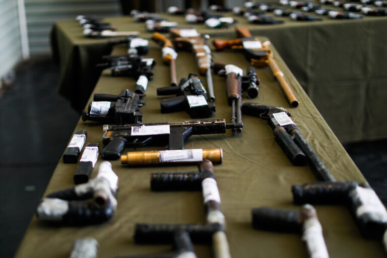 Fiscalía corrige y confirma que 78 armas fueron robadas desde recinto militar el pasado lunes