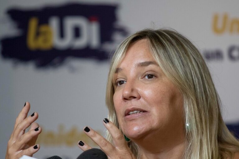 Hoffmann pidió a RN olvidar conflicto por la presidencia del Senado: 