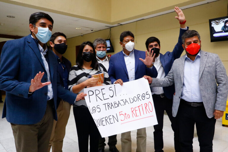 Cámara de Diputados aprobó acoger nuevos proyectos de retiros de fondos de las AFP