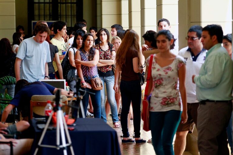 71% de mujeres tituladas de carreras vinculadas a 