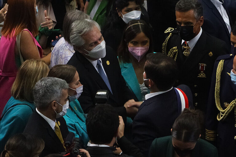 Presidente Boric viajará a Argentina el 5 de abril para conmemorar el Abrazo de Maipú