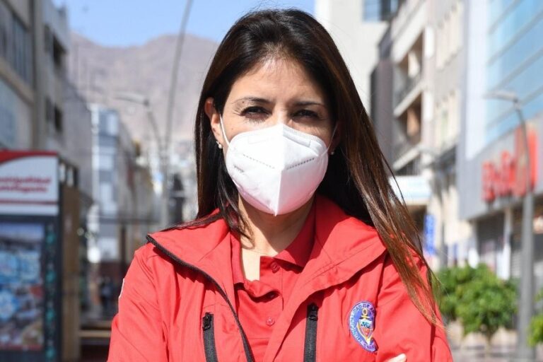 Interpol Santiago inició la búsqueda internacional de la ex alcaldesa Karen Rojo