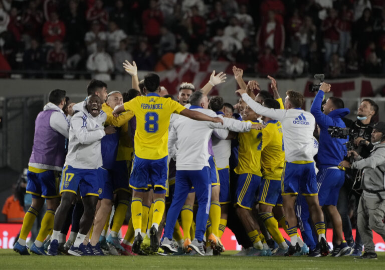 Boca Juniors se quedó con el clásico del fútbol argentino tras vencer por la cuenta mínima a River Plate