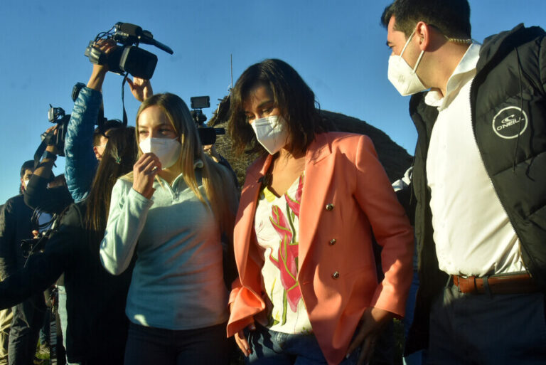 Disparos al aire interrumpieron visita de ministra Siches a Ercilla