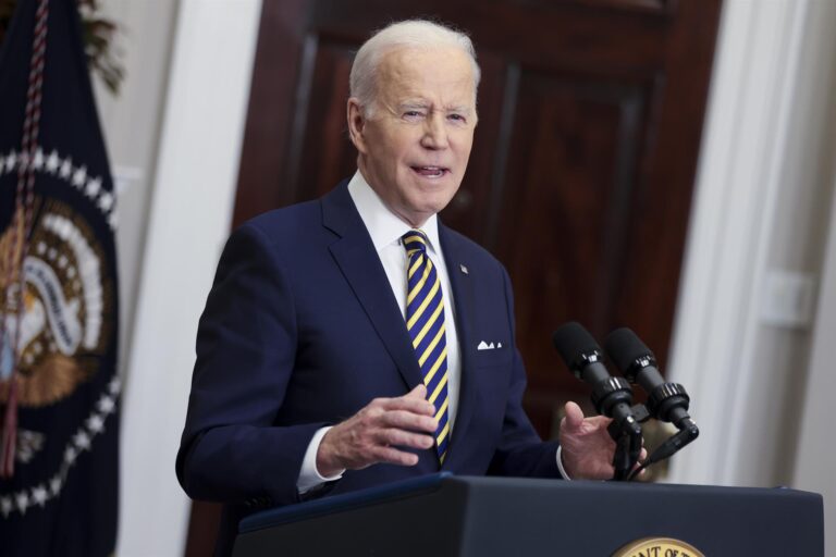 Estados Unidos: Joe Biden prohíbe la importación de petróleo, gas y carbón proveniente de Rusia