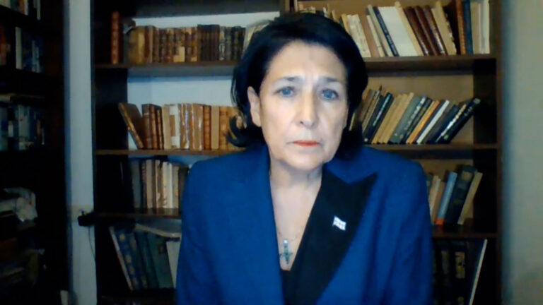 Presidenta de Georgia sobre la crisis en Ucrania: 