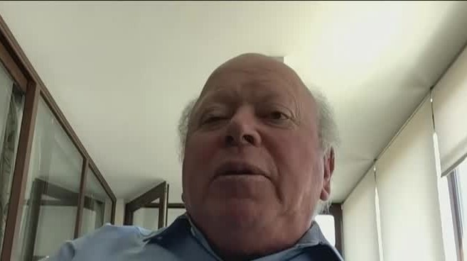 Dr. Walter Avdaloff sobre los trastornos del sueño en Chile: 