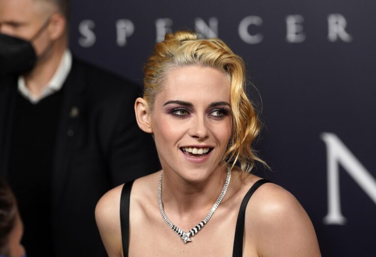 La actriz Kristen Stewart interpretará en una nueva película a la filósofa y escritora neoyorquina Susan Sontang