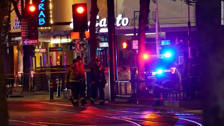 6 muertos y 12 heridos dejó tiroteo en Sacramento, Estados Unidos