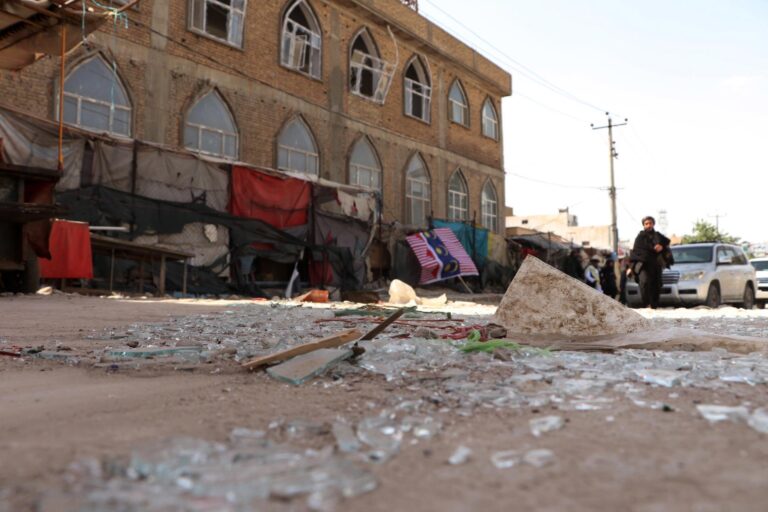 Explosión en mezquita de Afganistán: 33 personas perdieron la vida