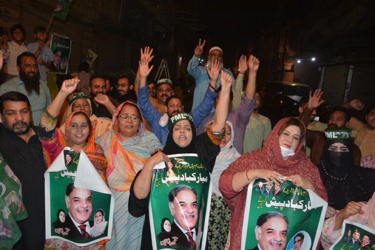 Tras moción de censura: Primer ministro de Pakistán es destituido por el Parlamento