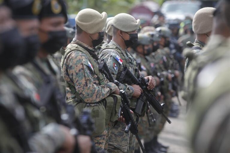 Militares de Colombia admiten 