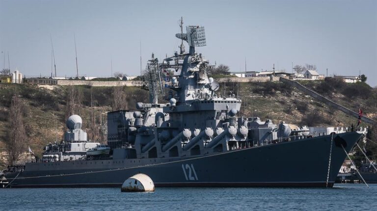 Estados Unidos confirmó que portamisiles insignia ruso 
