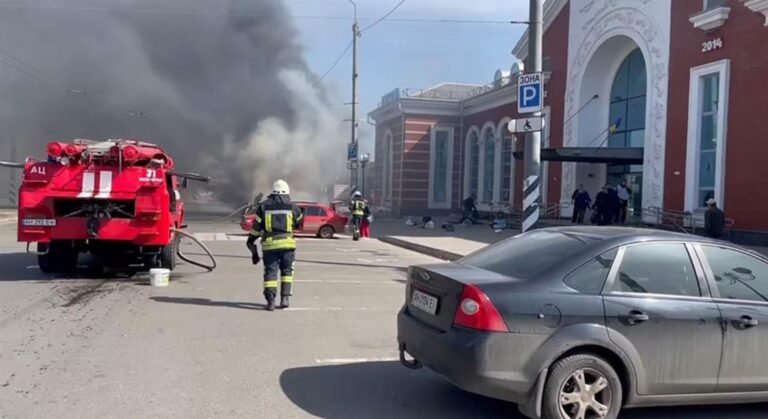 Al menos 45 adultos y 5 niños fallecidos: ONU condena ataque contra estación Kramatorsk de Ucrania