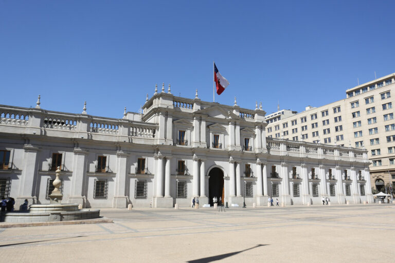 Pasó al borrador: CC aprobó norma que permite la reelección inmediata del presidente y bajó la edad a 30 años
