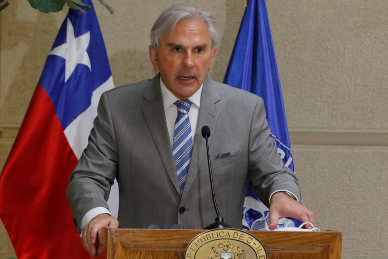 Moreira critica al Gobierno por descoordinación ante eventual apertura de fronteras: 