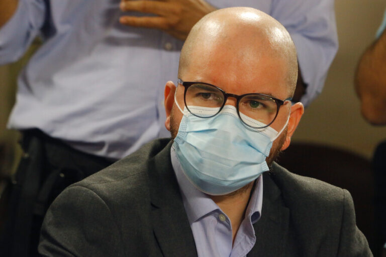 Ministro Jackson reconoce que proyecto de retiro acotado fue 