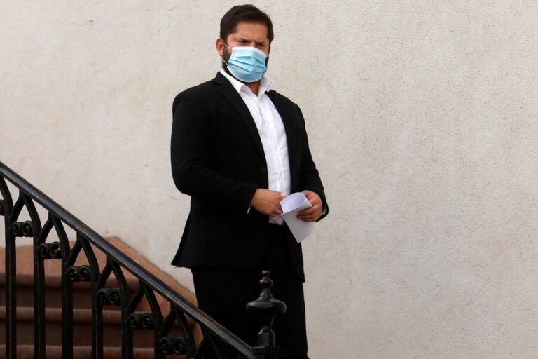 Columna de Javier Macaya: Primer mes de Gobierno, la necesidad de escuchar y reconocer errores