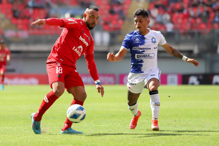 Ñublense desperdició la ocasión para alcanzar a Colo Colo tras empatar de local ante Antofagasta