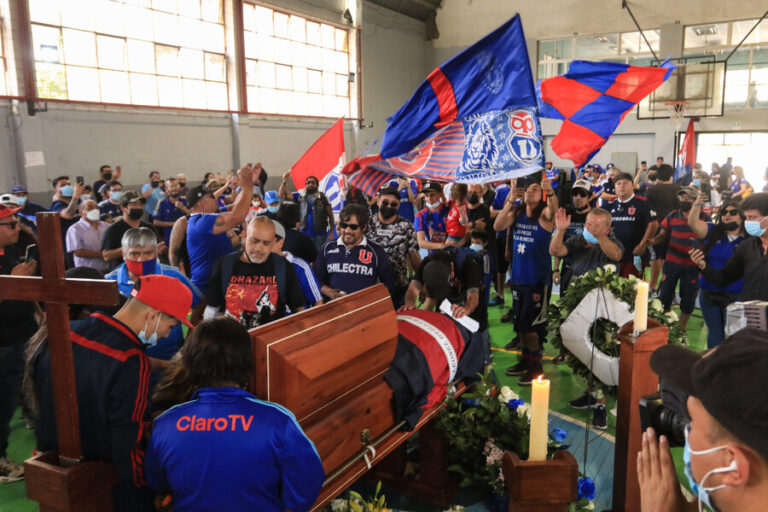 El último adiós a Leonel Sánchez: Así fue la multitudinaria despedida al ídolo de la U