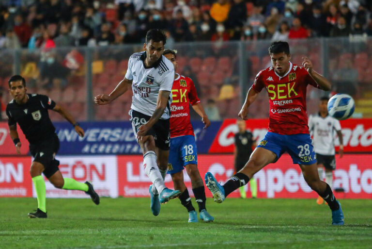 Colo Colo tendrá que compartir el liderato del campeonato tras sufrir una amarga derrota en su visita a Unión Española