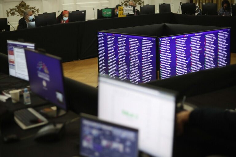 Comisión de Sistema Político: Convencionales lograron un nuevo acuerdo, pero sin asegurar los dos tercios