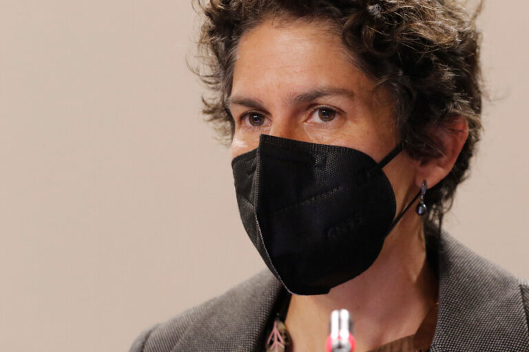 Ministra Maisa Rojas: 