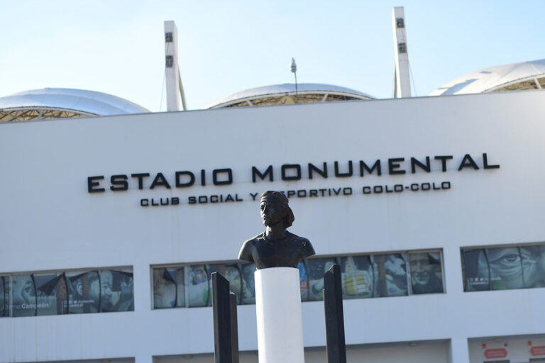 Colo Colo tiene nuevo timonel: Alfredo Stöhwing es el nuevo presidente de Blanco y Negro