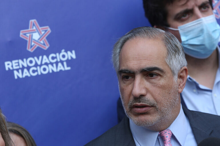 Francisco Chahuán: “Este es un gobierno de estudiantes en práctica que hasta ahora han reprobado”