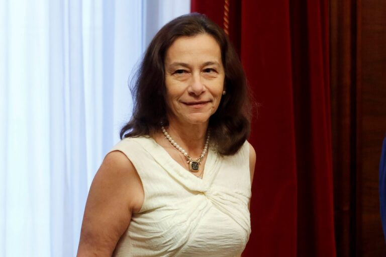 Rosanna Costa reitera impacto negativo de los retiros de AFP: “Son cada vez más estrés para el mercado financiero”