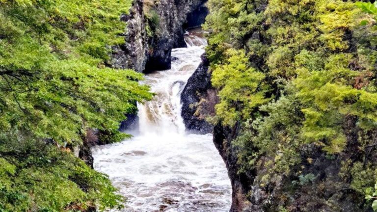 Las postales que dejó la lluvia en el Parque Radal Siete Tazas y Salto del Laja