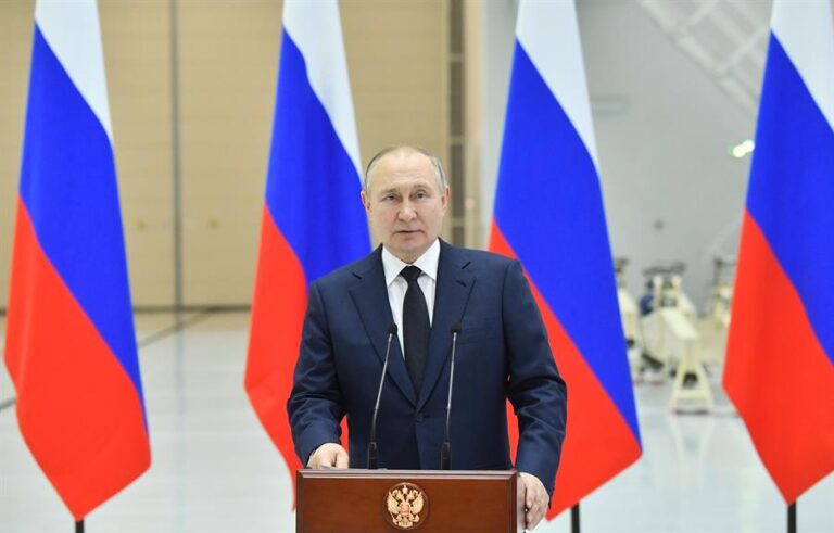 Putin asegura que Rusia cumplirá los objetivos 