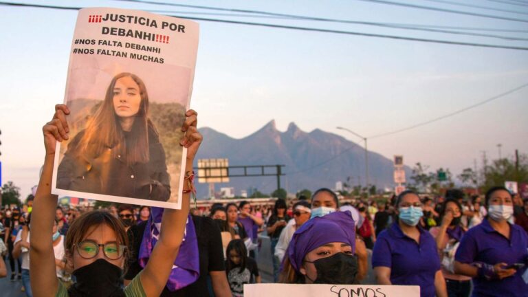 Lo que sabemos de lo sucedido a Debanhi Escobar, la joven de 18 años que desapareció y fue hallada muerta en México