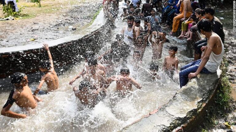Reportan ola de calor extrema en India y Pakistán