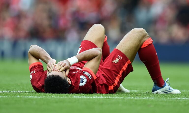 Sin póker de títulos: El Liverpool rozó la gloria pero no alcanzó para quedarse con la Premier League