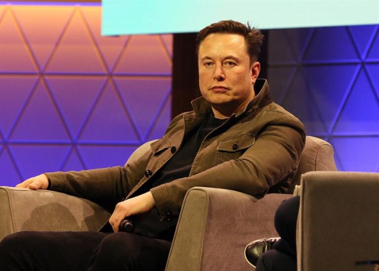 Business Insider: SpaceX habría pagado US$ 250 mil a una azafata para que no demandara a Elon Musk por acoso sexual
