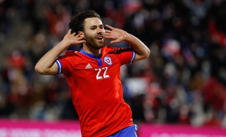 Blackburn premia a Ben Brereton como mejor jugador y mejor futbolista junior del año