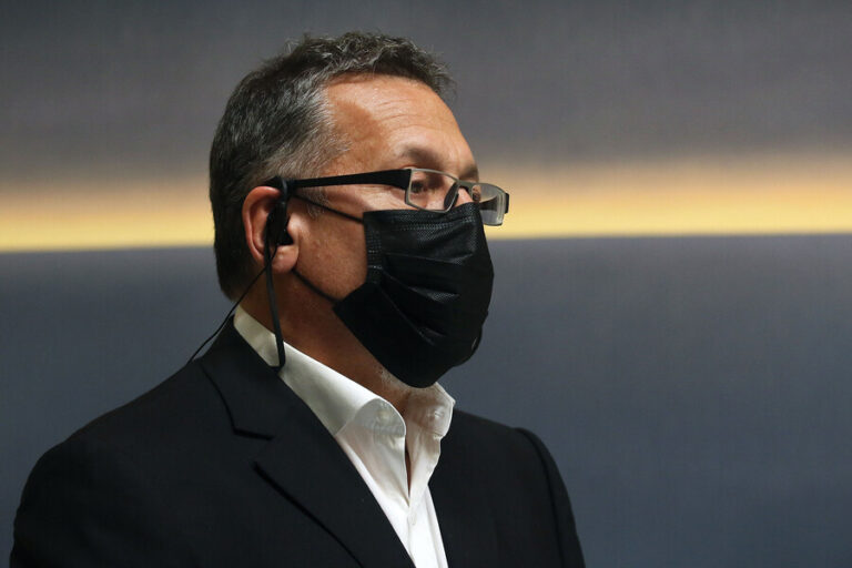 Lagos Weber por tramitación del salario mínimo: 