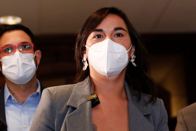 Disparos en Meiggs: Ministra Siches instruyó a los abogados de Interior a 