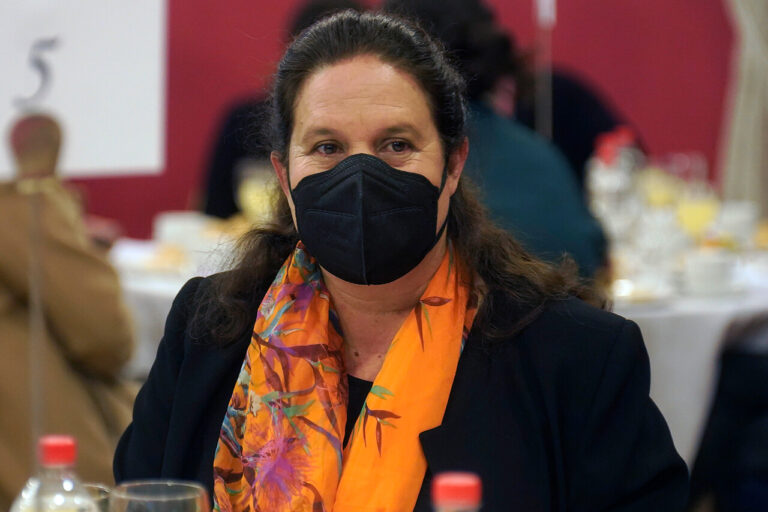 Ministra de Defensa es citada al Congreso para entregar antecedentes por el hackeo al Estado Mayor Conjunto