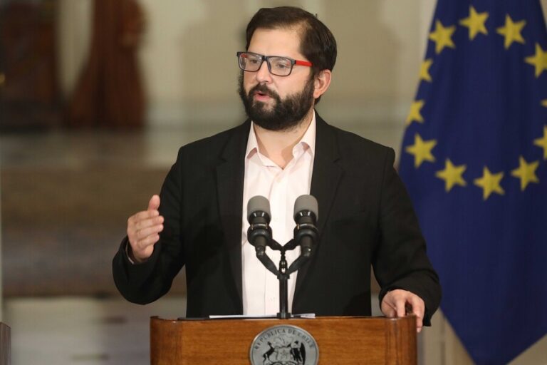 Pdte. Boric por periodista en riesgo vital: 