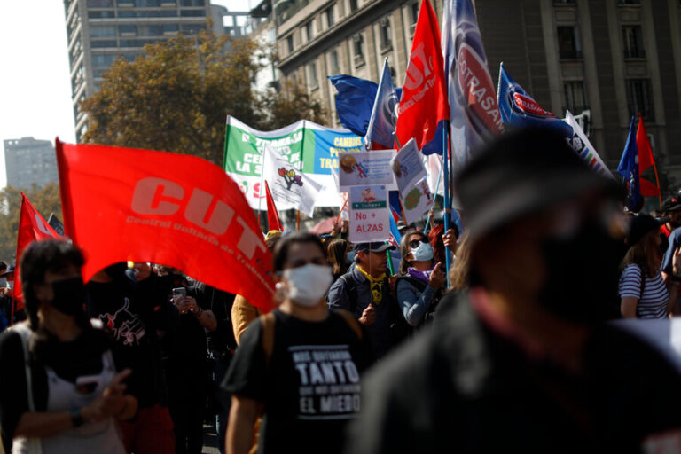 CUT condenó decisión del Gobierno de desalojar a trabajadores subcontratados de Enap