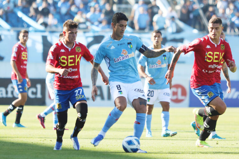 Unión Española igualó por 2-2 ante O'Higgins en Rancagua y quedó como líder momentáneo del torneo