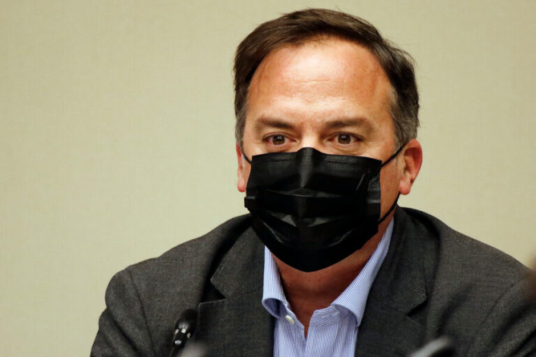 Senador Walker y propuesta de DFLA del contralor Bermúdez: “Es propio de los regímenes autoritarios”