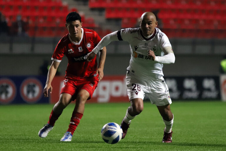 Unión La Calera y Deportes La Serena no logran salir del fondo de la tabla tras igualar por un gol en el Nicolás Chahuán