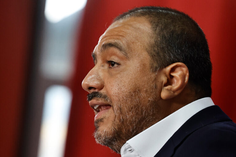 Ministro Ávila tras quema de furgón y motos: 