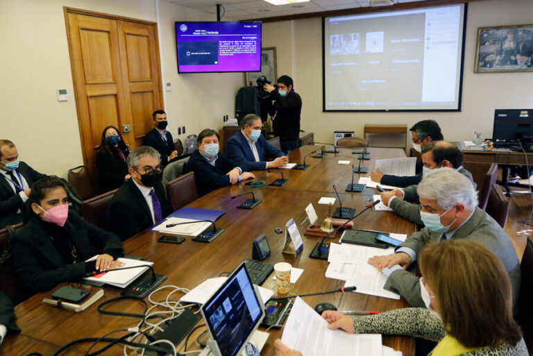 Comisión de Hacienda despachó ampliación fondos para el Mepco a la Sala de la Cámara