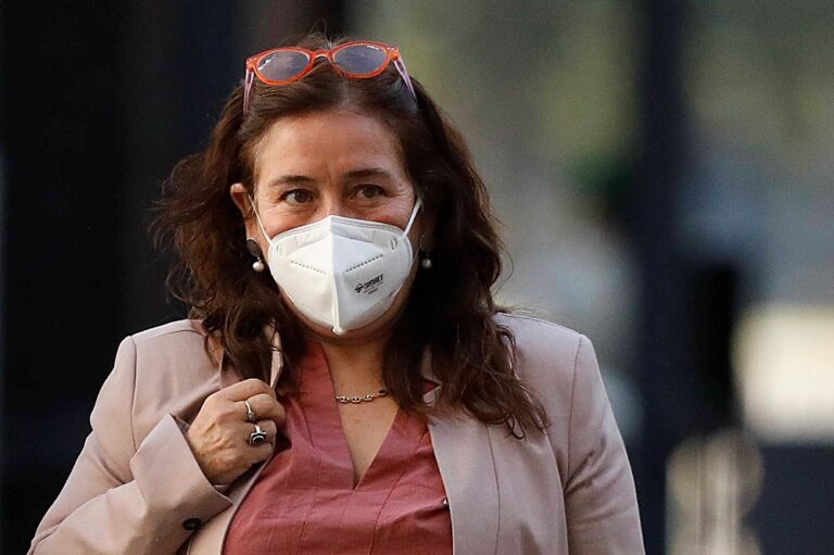 Ministra de Salud confirma quinta dosis de refuerzo contra el COVID-19