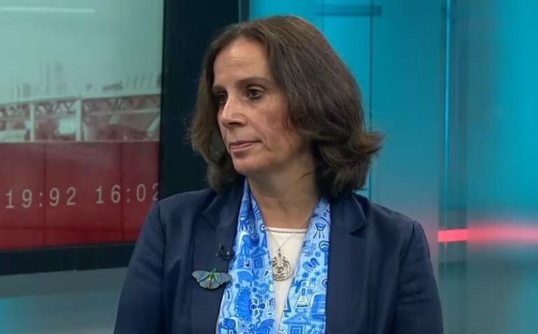 Canciller Urrejola reiteró compromiso de Chile con principio de 